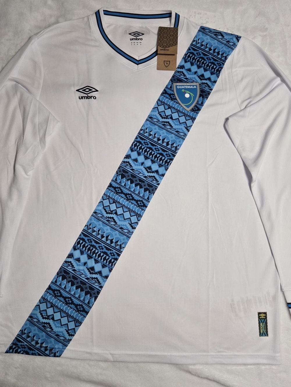 Umbro Men's 23/24 Guatemala National Team Soccer Jersey X-Large - Picture 4 of 11